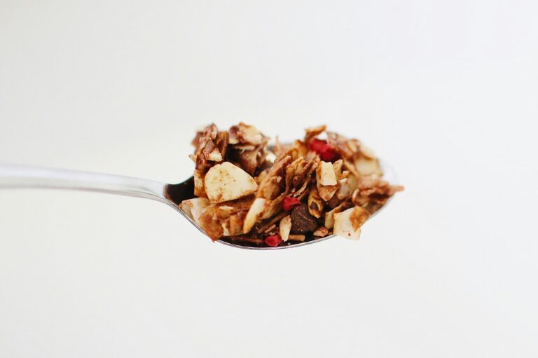 Vegan granola 100% healthy