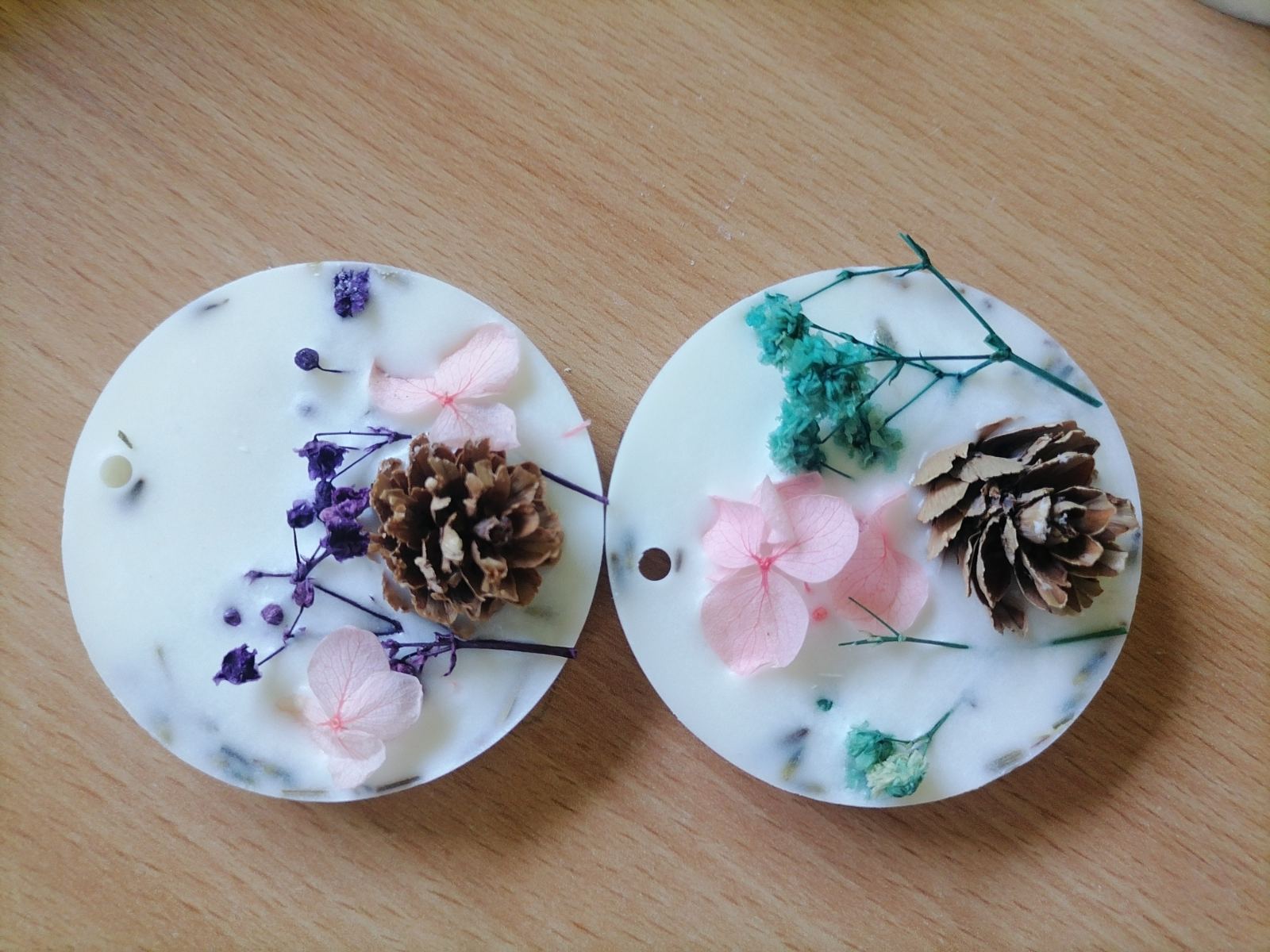 Aromatični medaljoni od sojinog voska sa eteričnim uljima - Slika 2