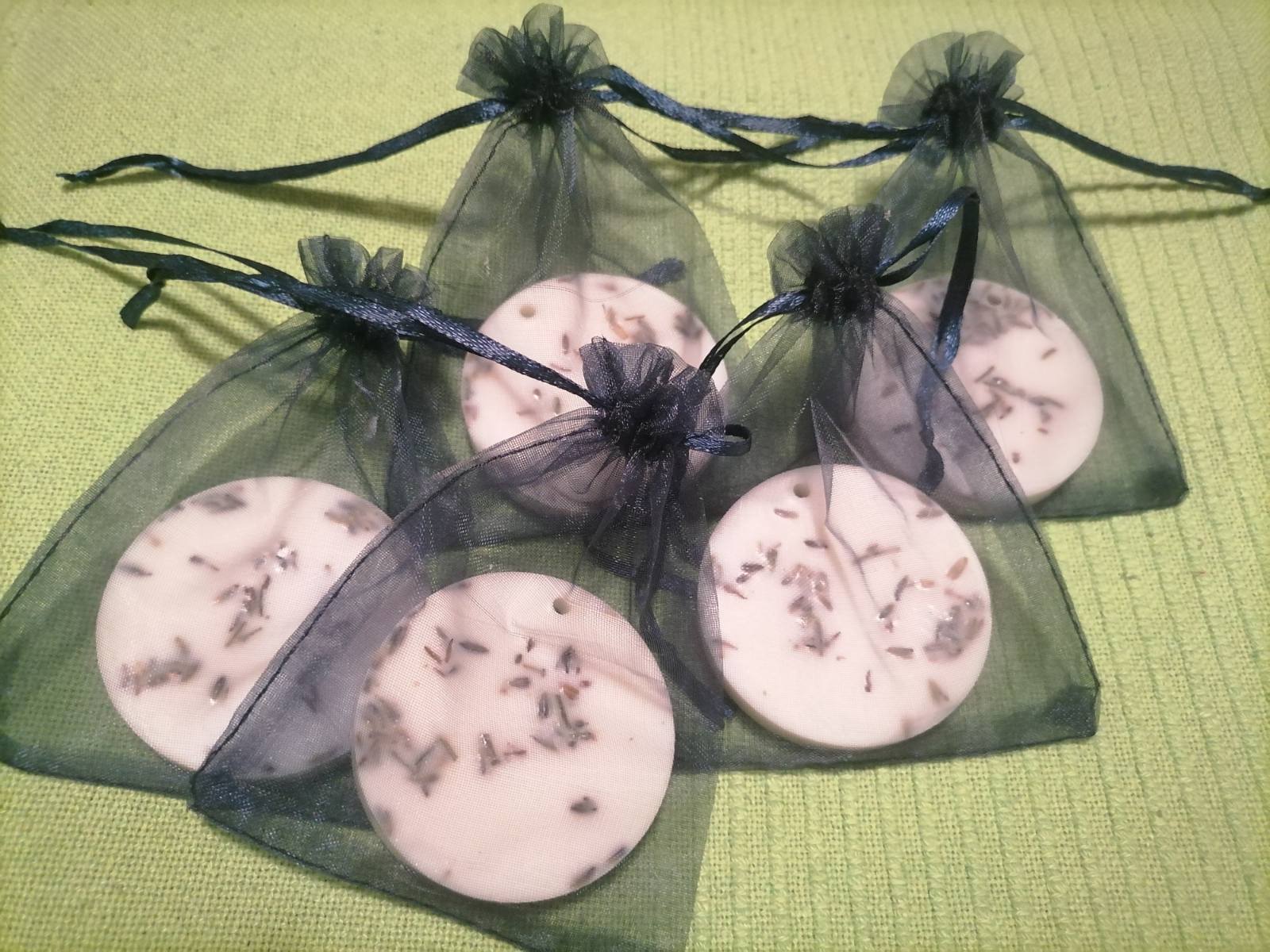 Aromatični medaljoni od sojinog voska sa eteričnim uljima - Slika 3